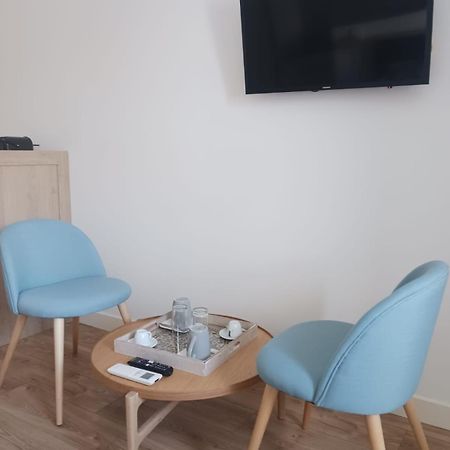Cotinga Hotel Villars-les-Dombes Buitenkant foto