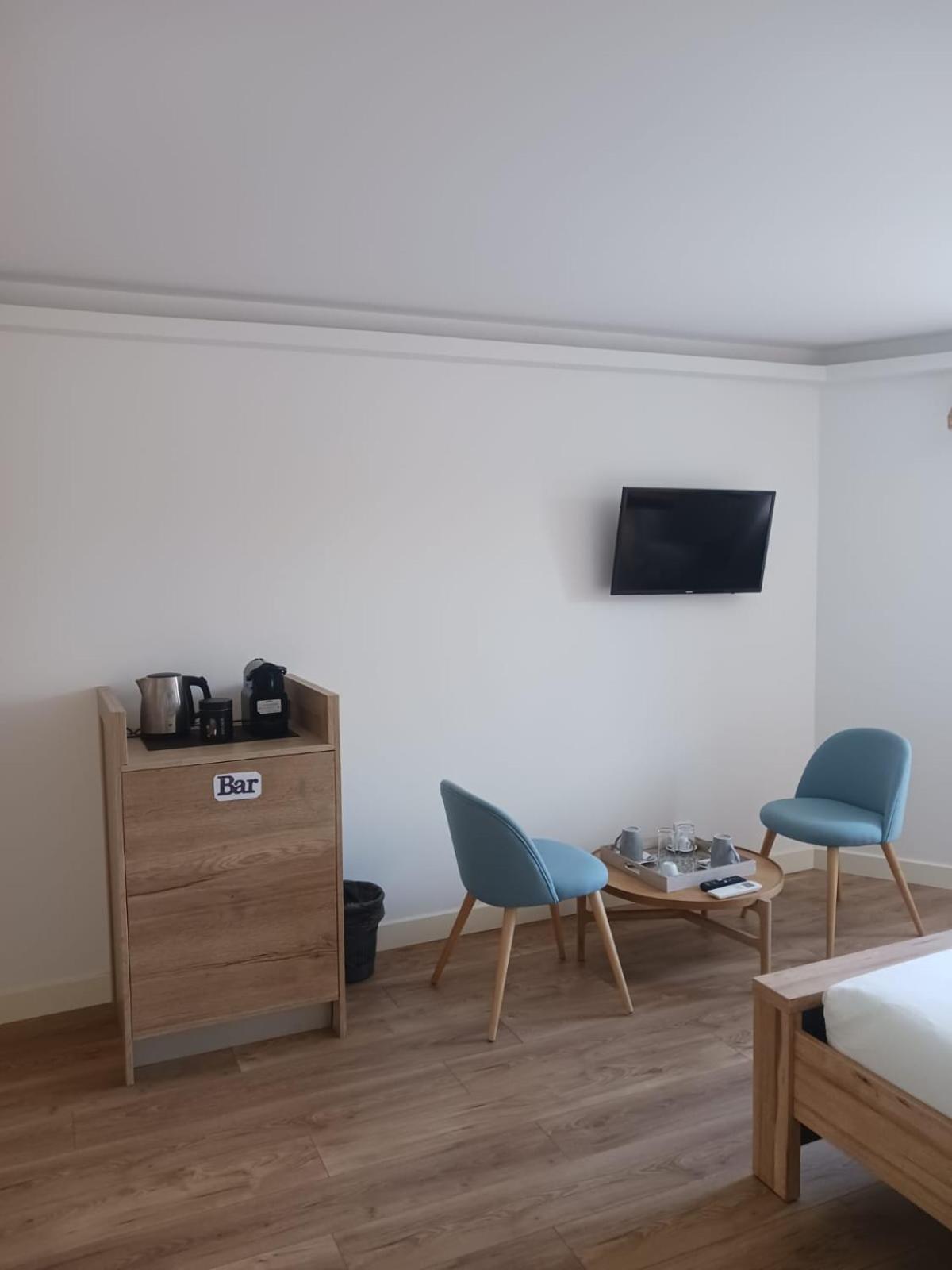 Cotinga Hotel Villars-les-Dombes Buitenkant foto